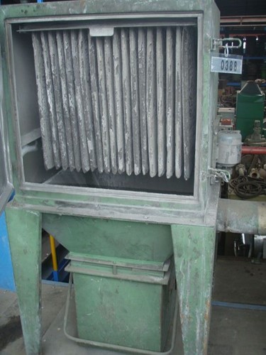 Dust collector for silo (on the floor)